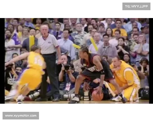 重温经典对决:艾弗森2001年总决赛单场48分震撼挑战湖人 重温经典对决:艾弗森2001年总决赛单场48分震撼挑战湖人